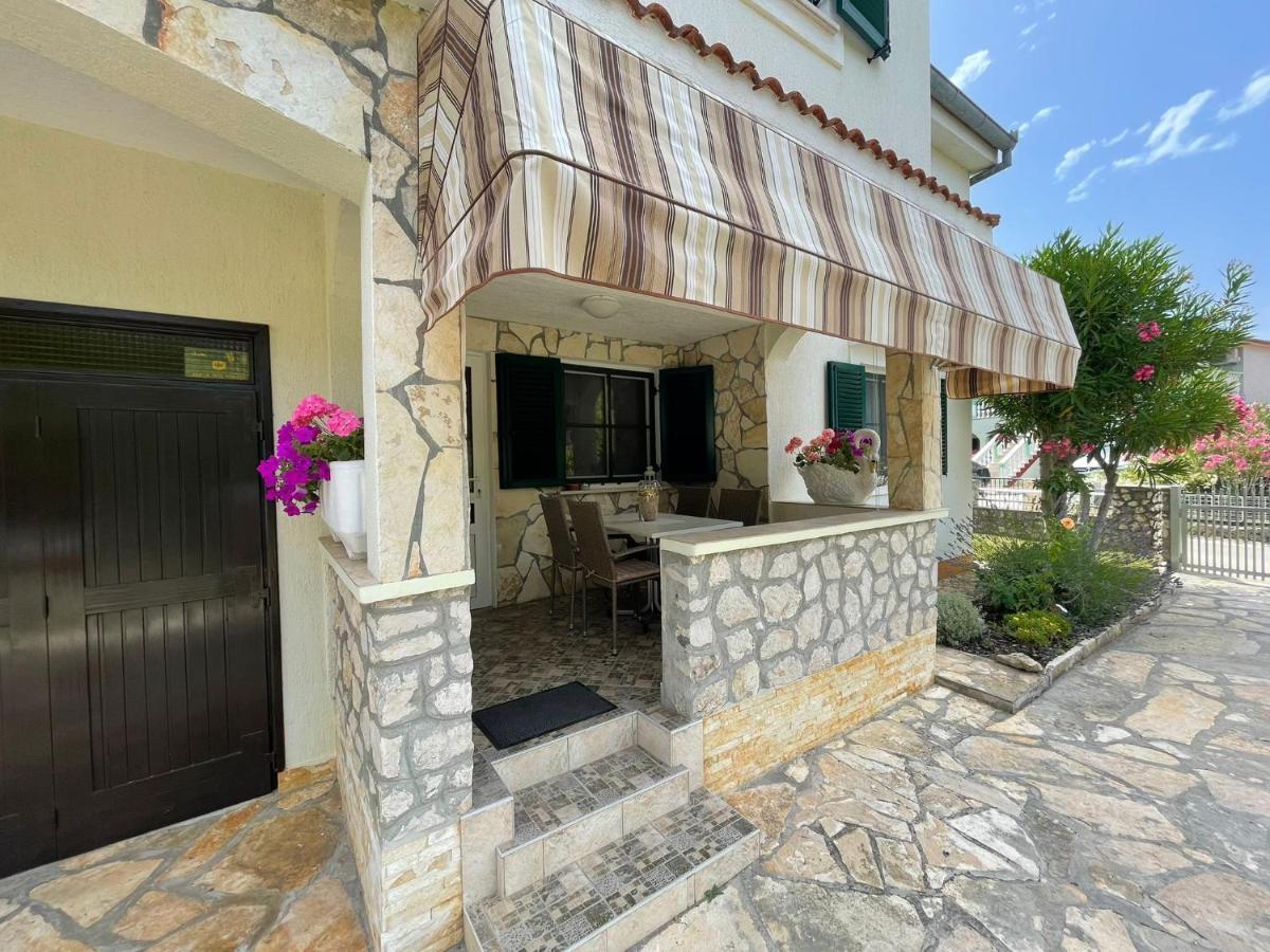 Apartman Veronika Vrsi Kültér fotó