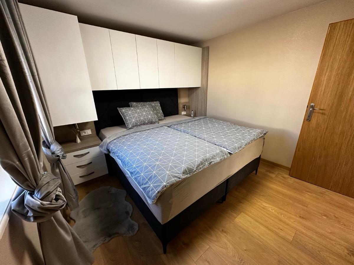 Apartman Veronika Vrsi Kültér fotó