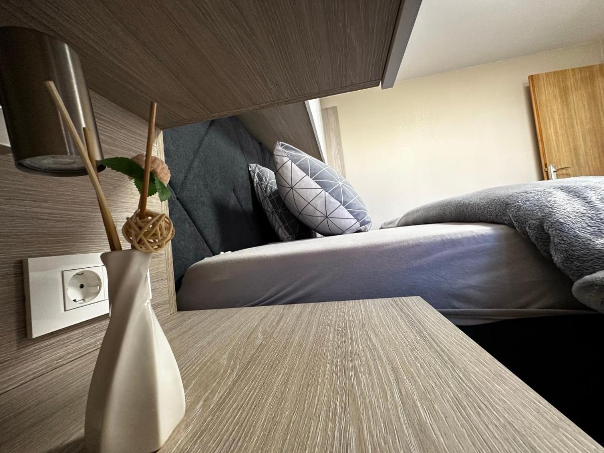 Apartman Veronika Vrsi Kültér fotó