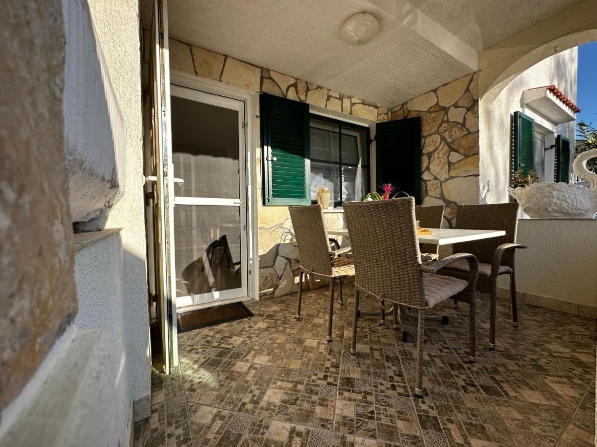 Apartman Veronika Vrsi Kültér fotó