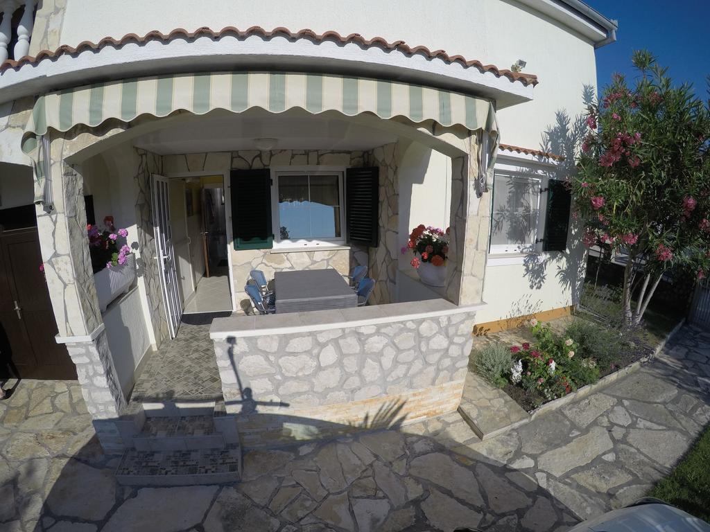 Apartman Veronika Vrsi Kültér fotó